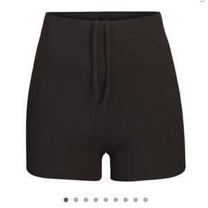 Skims summer sleep shorts black size medium